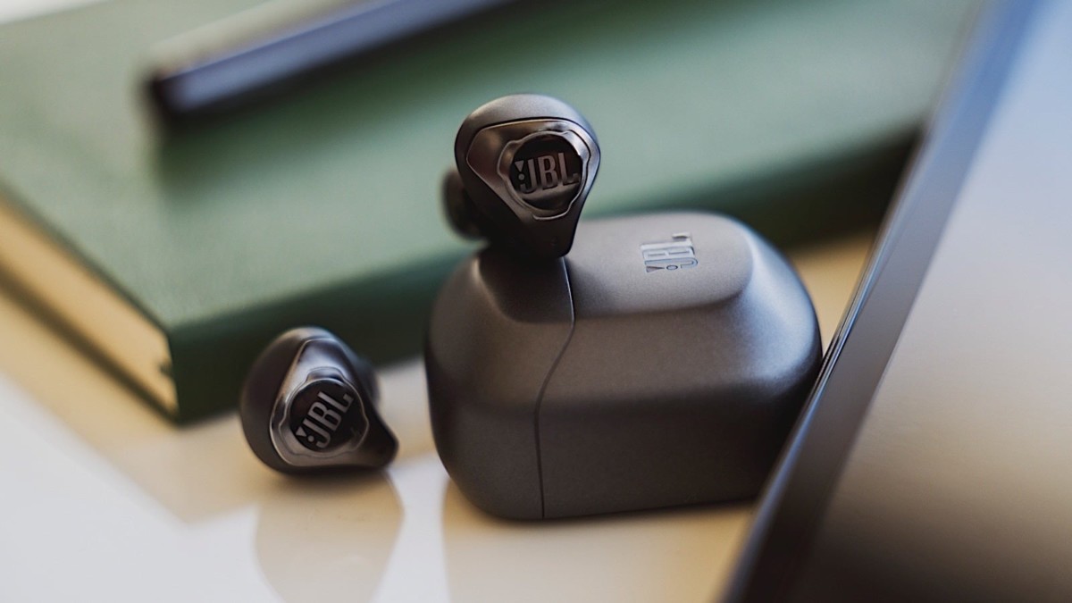 headset，wireless，In ear，black，