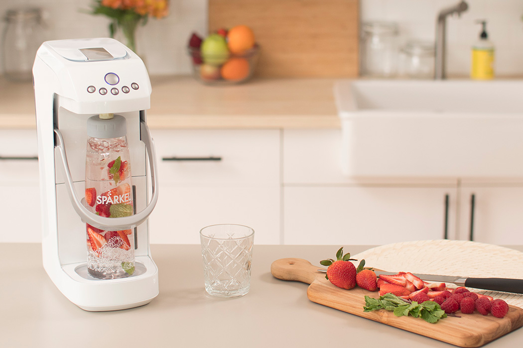 Carbonated drinks，Small，convenient，Simplicity，