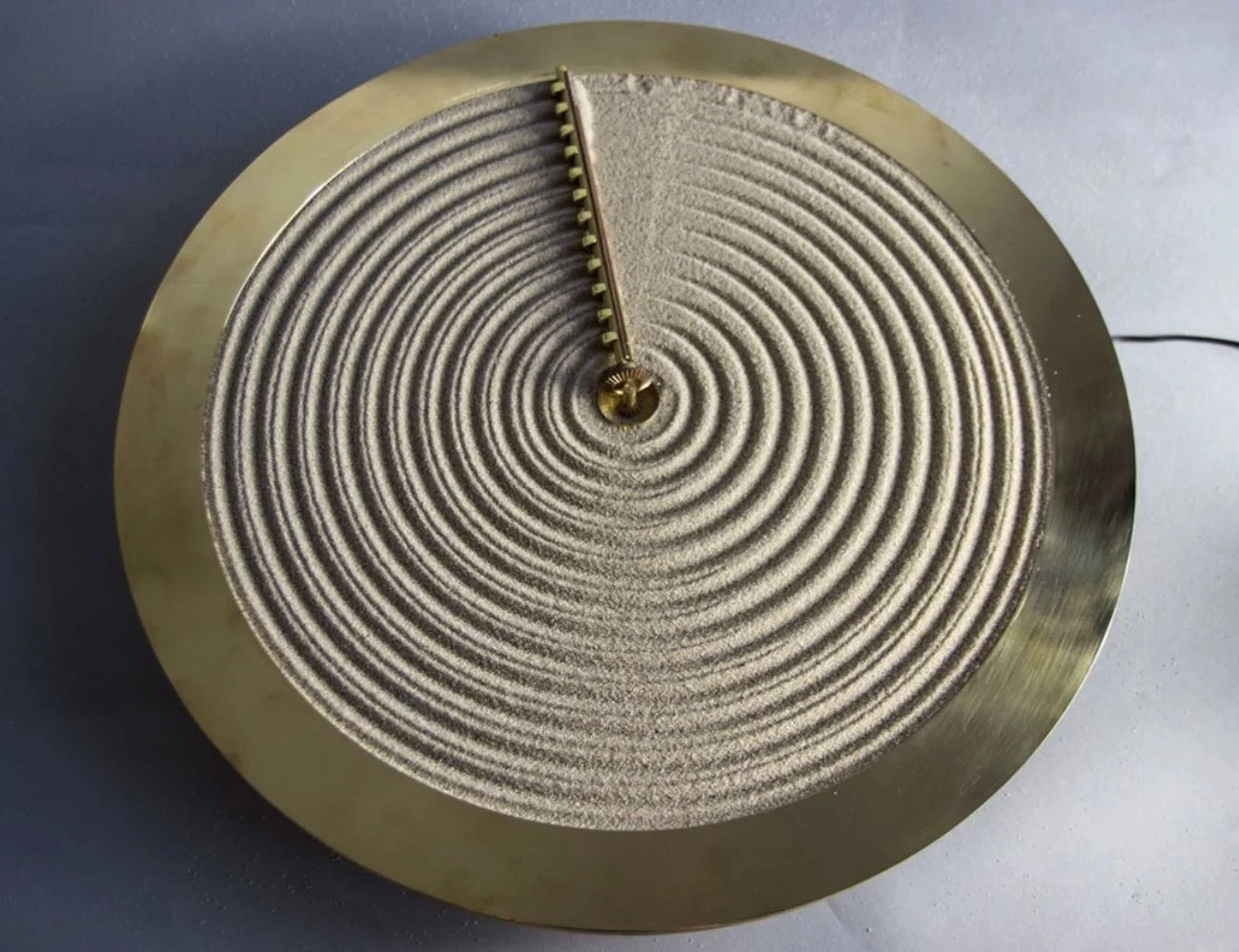 Clock，sand，be quiet，golden，