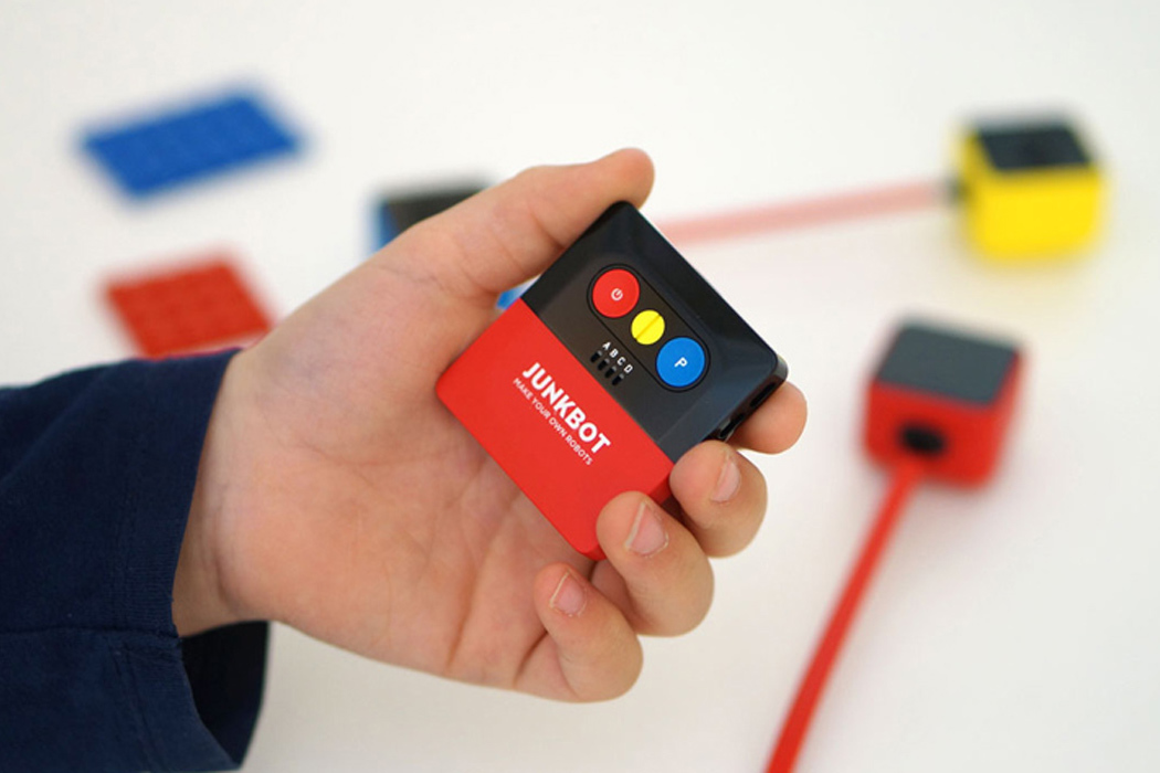 robot，Kit，originality，Design，intelligence，