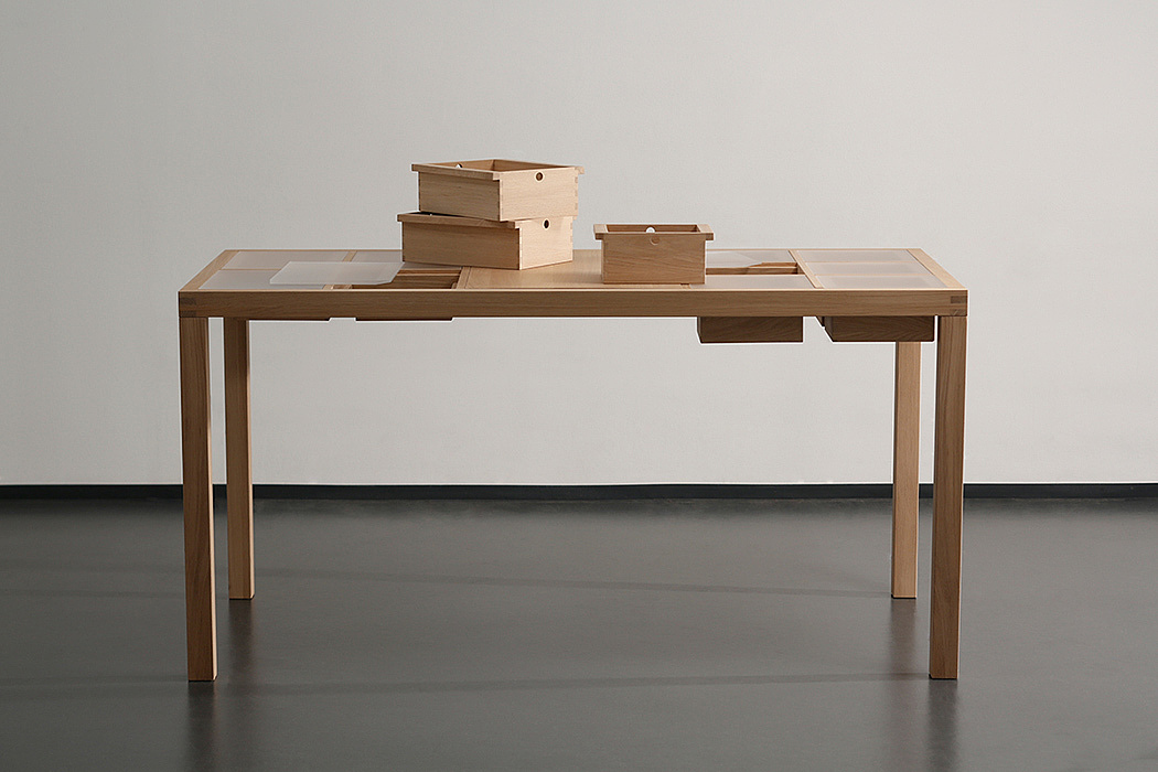 Laura MRK š a，workbench，originality，Design，furniture，