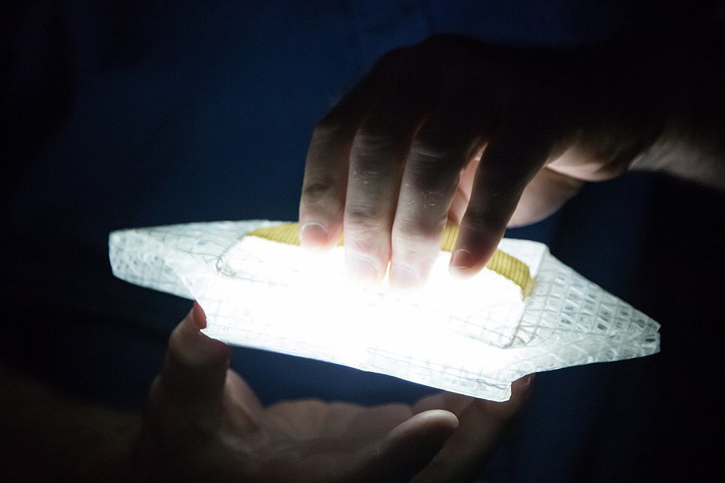 fold，solar energy，lamp，originality，Design，