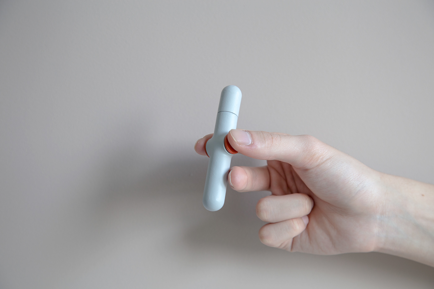 pen，Fingertip gyroscope，rotate，