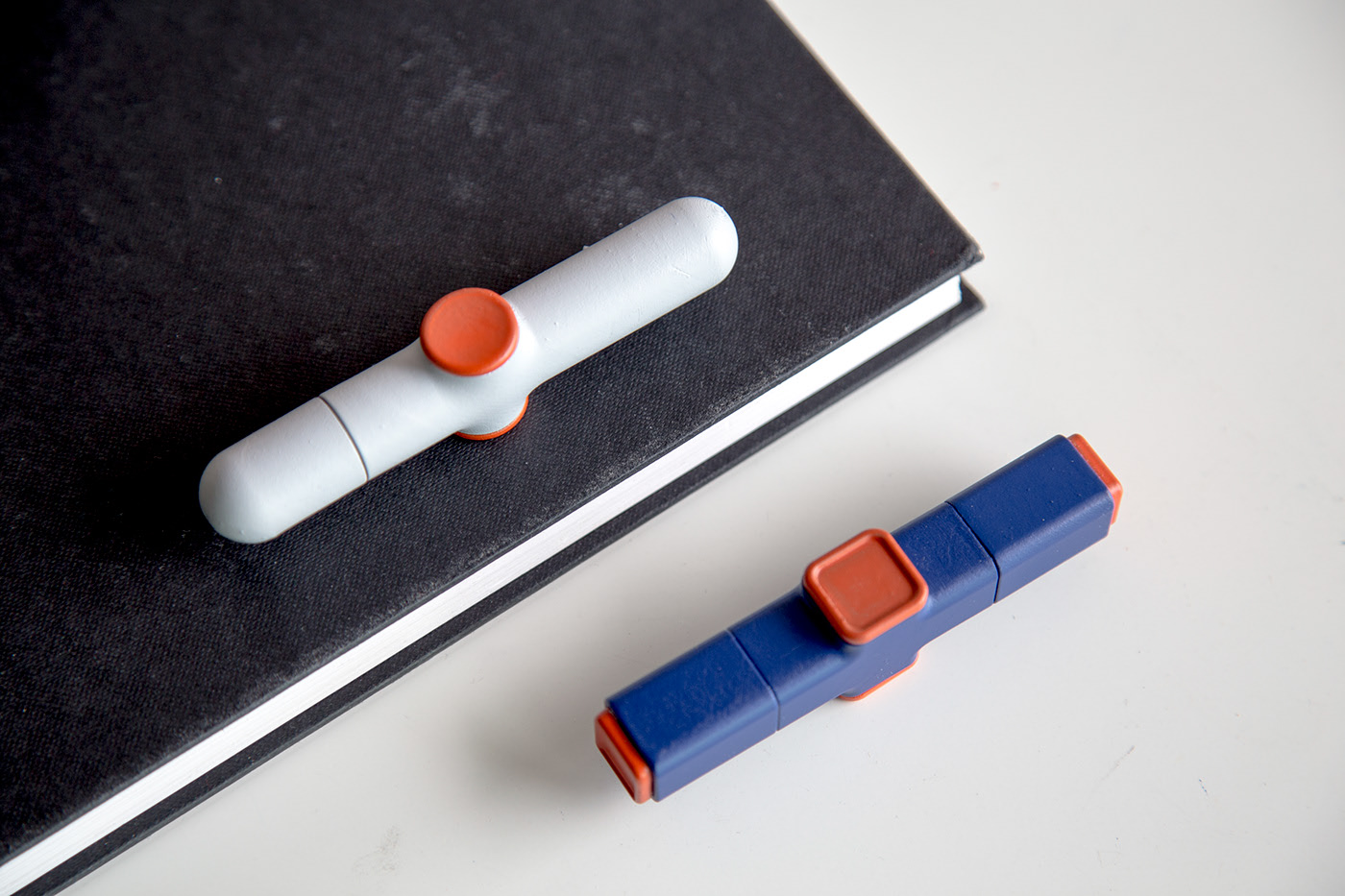 pen，Fingertip gyroscope，rotate，