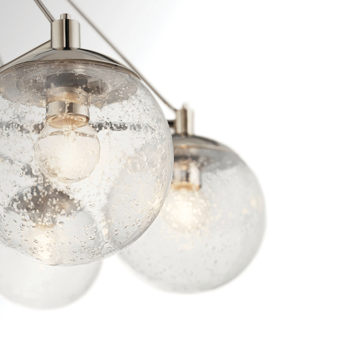 lighting，lamps and lanterns，the medieval times，Marilyn，a chandelier，