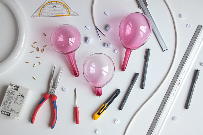 originality，Design，Desk lamp，household electrical appliances，product，