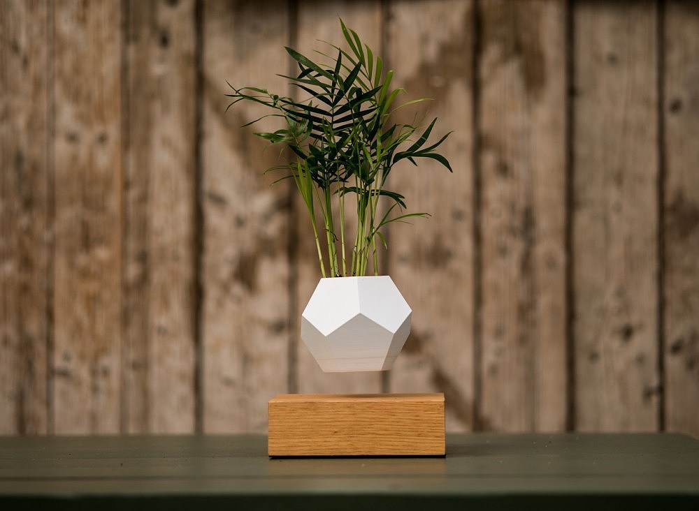 magnetic suspension，Flowerpot，originality，Design，tool，intelligence，