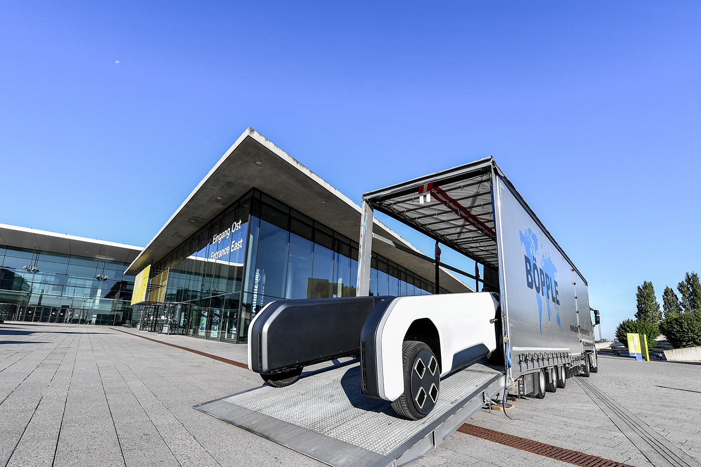 Driverless，electric vehicle，concept，U-Shift，modularization，