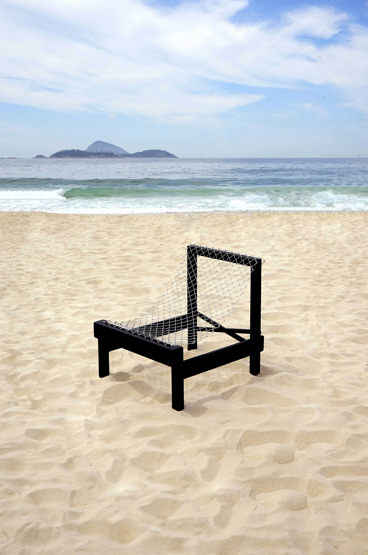 chair，black，wooden ，Brazil，