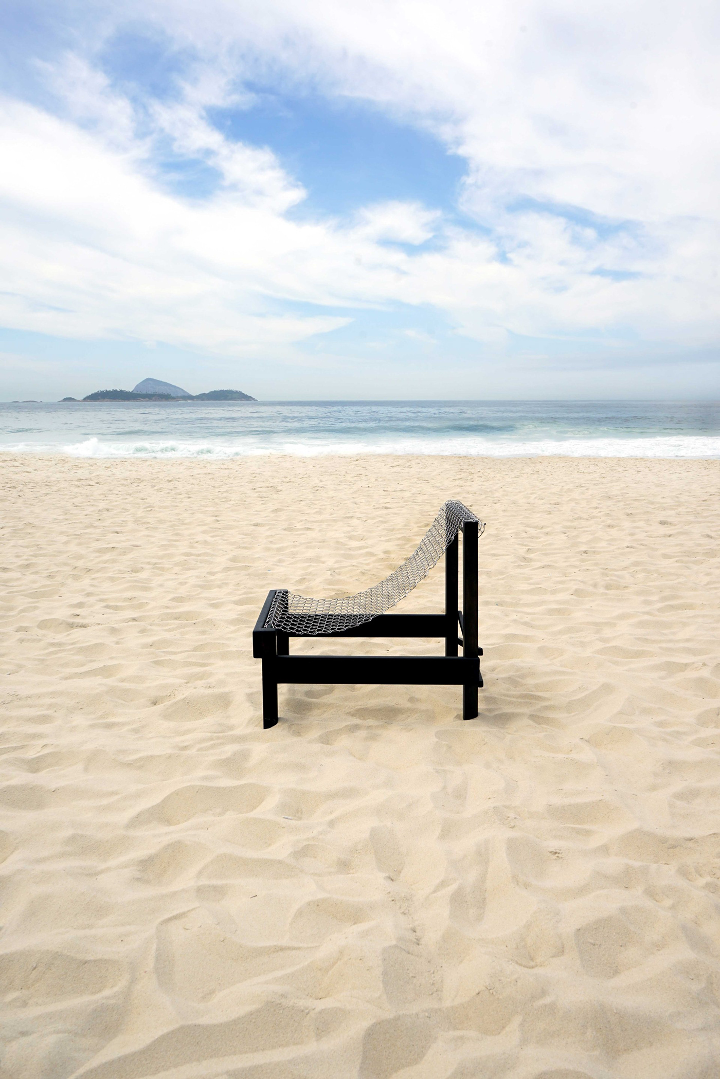 chair，black，wooden ，Brazil，