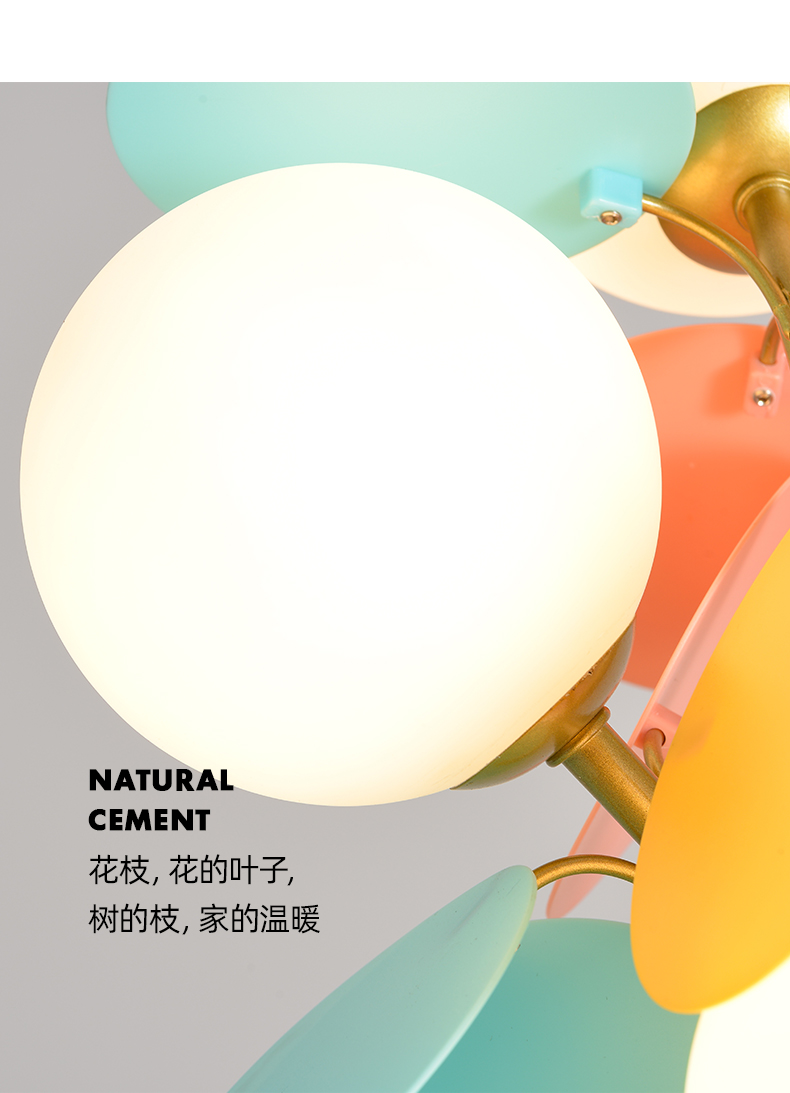 a chandelier，spray，Wreath，first love，