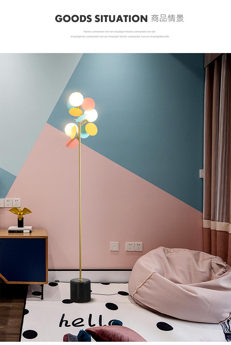 a chandelier，spray，Wreath，first love，