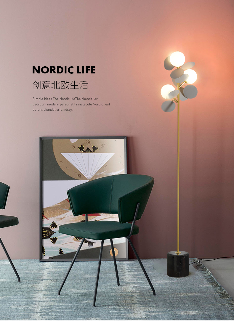 a chandelier，spray，Wreath，first love，