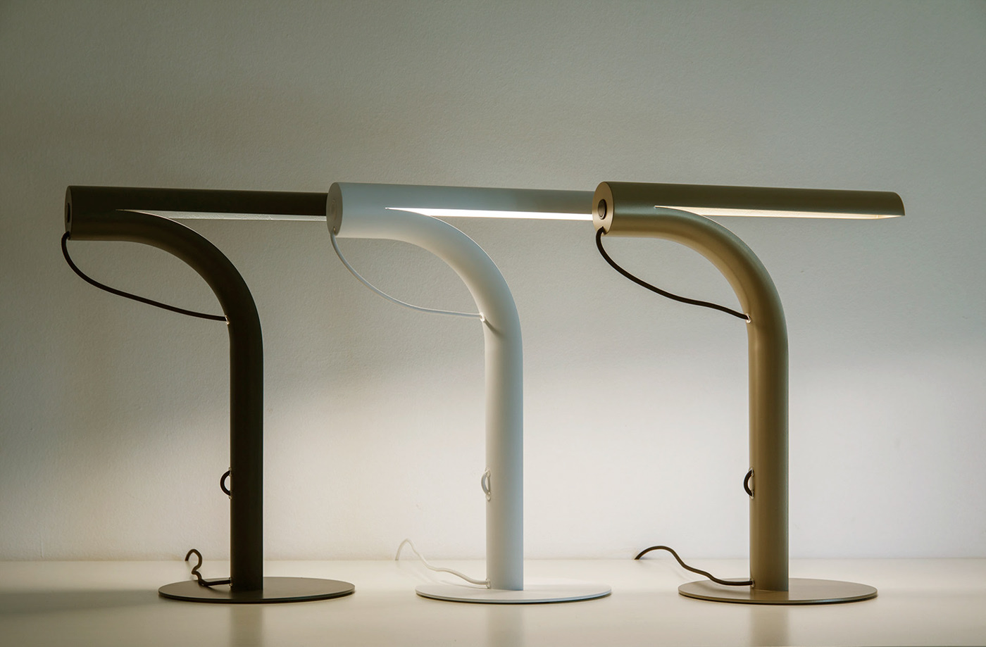Desk lamp，The Conduit，grace，