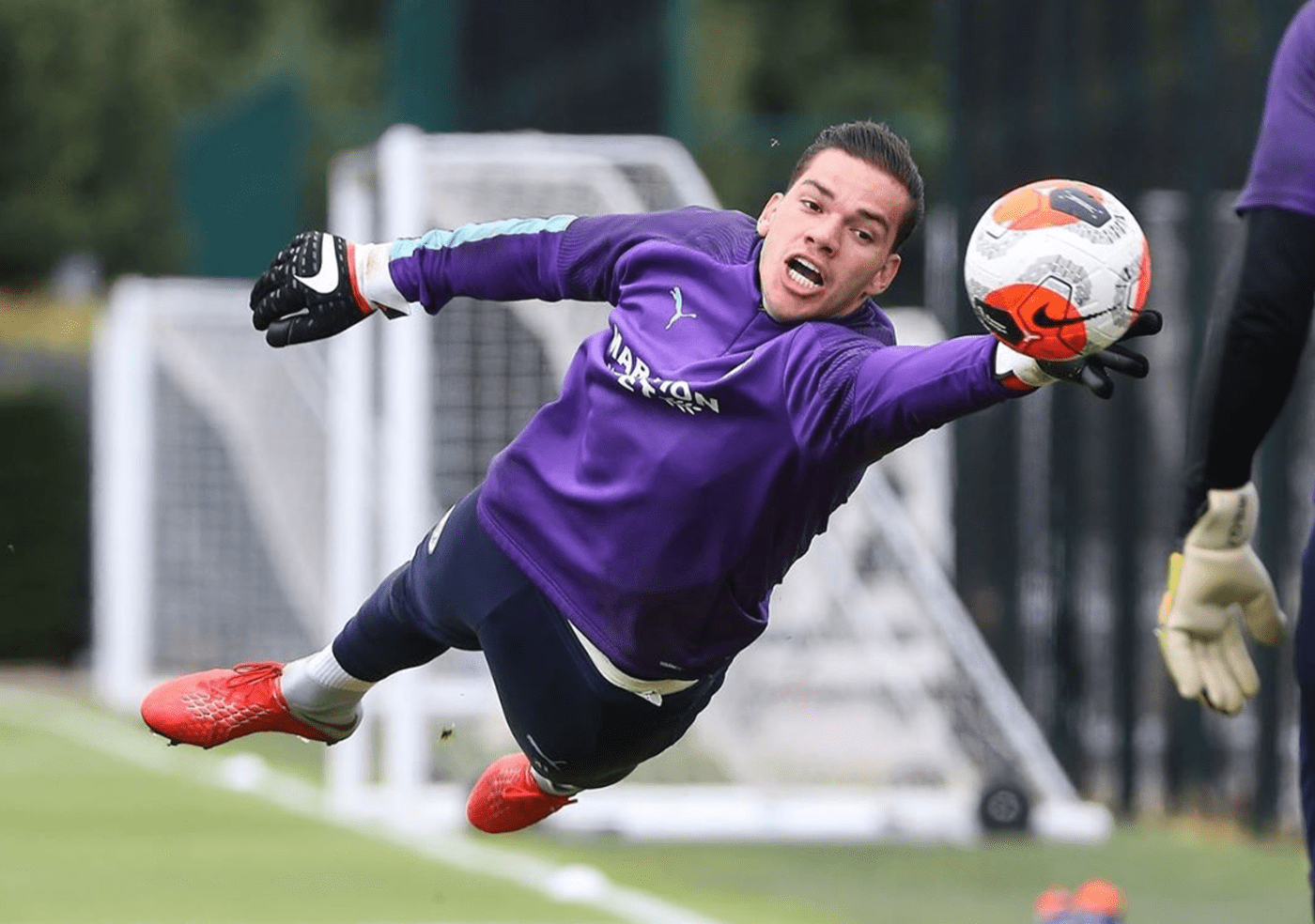 goalkeeper，Football，nike，security，