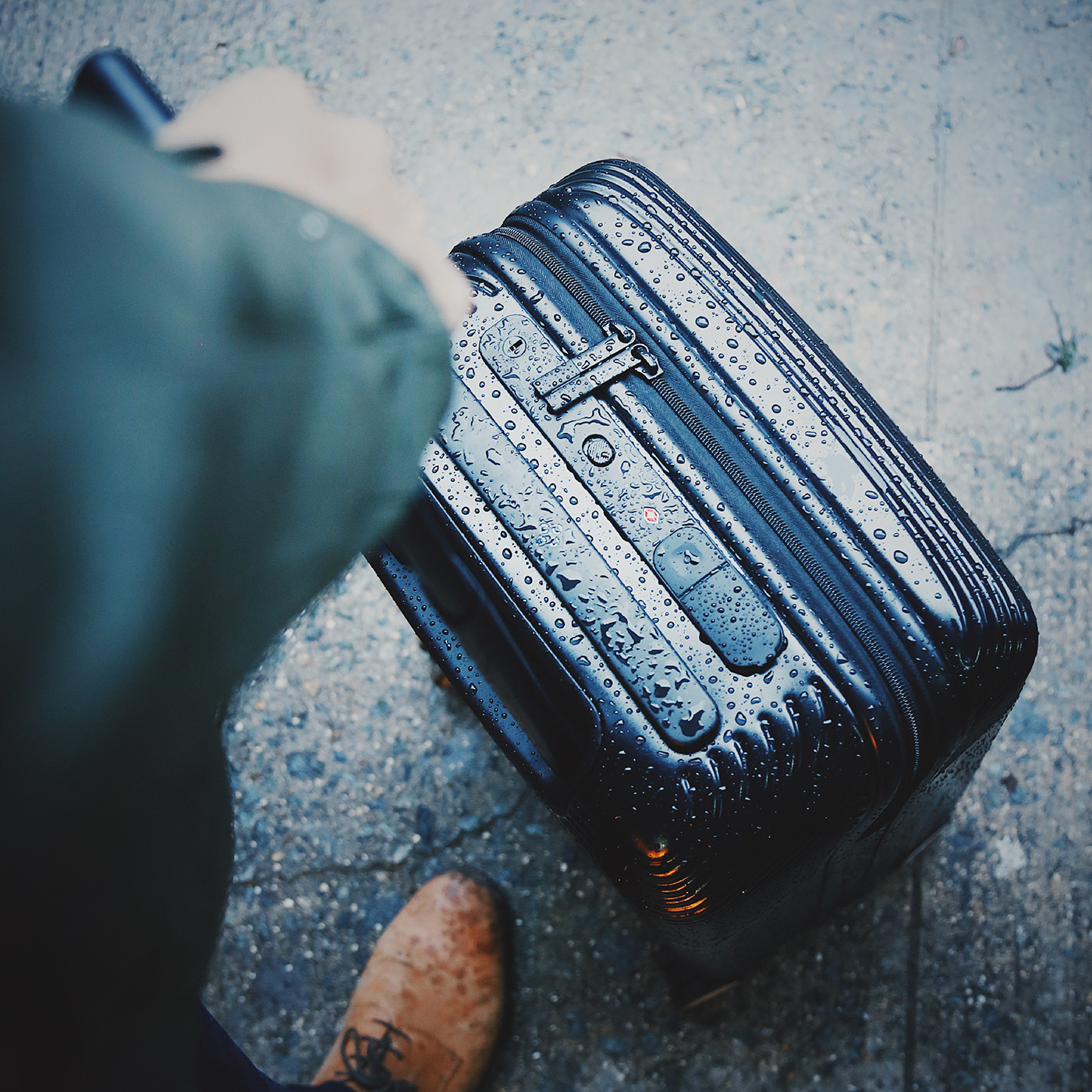 trunk，black，gps，intelligence，