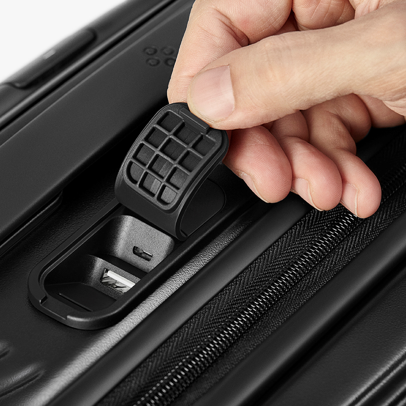 trunk，black，gps，intelligence，