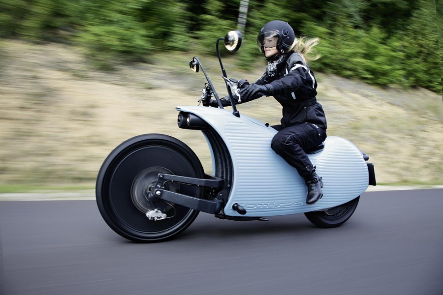 Sense of future，Full，Electric，motorcycle，traffic，tool，