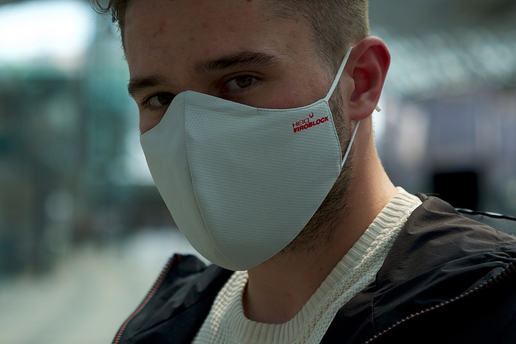 Jacket，disinfect，glove，face shield，outdoors，