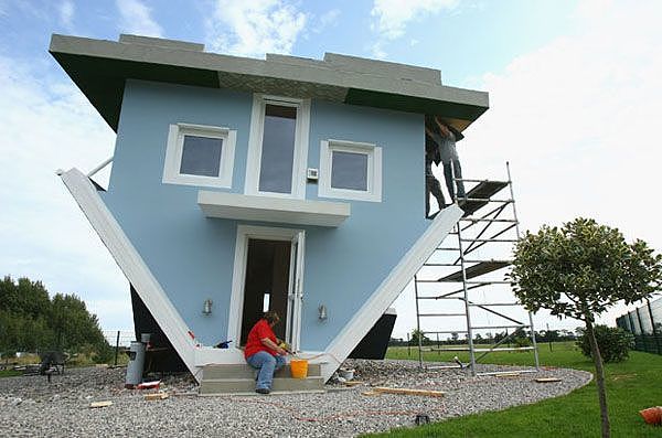 building design，reverse，handstand，Creative design，Architectural design，