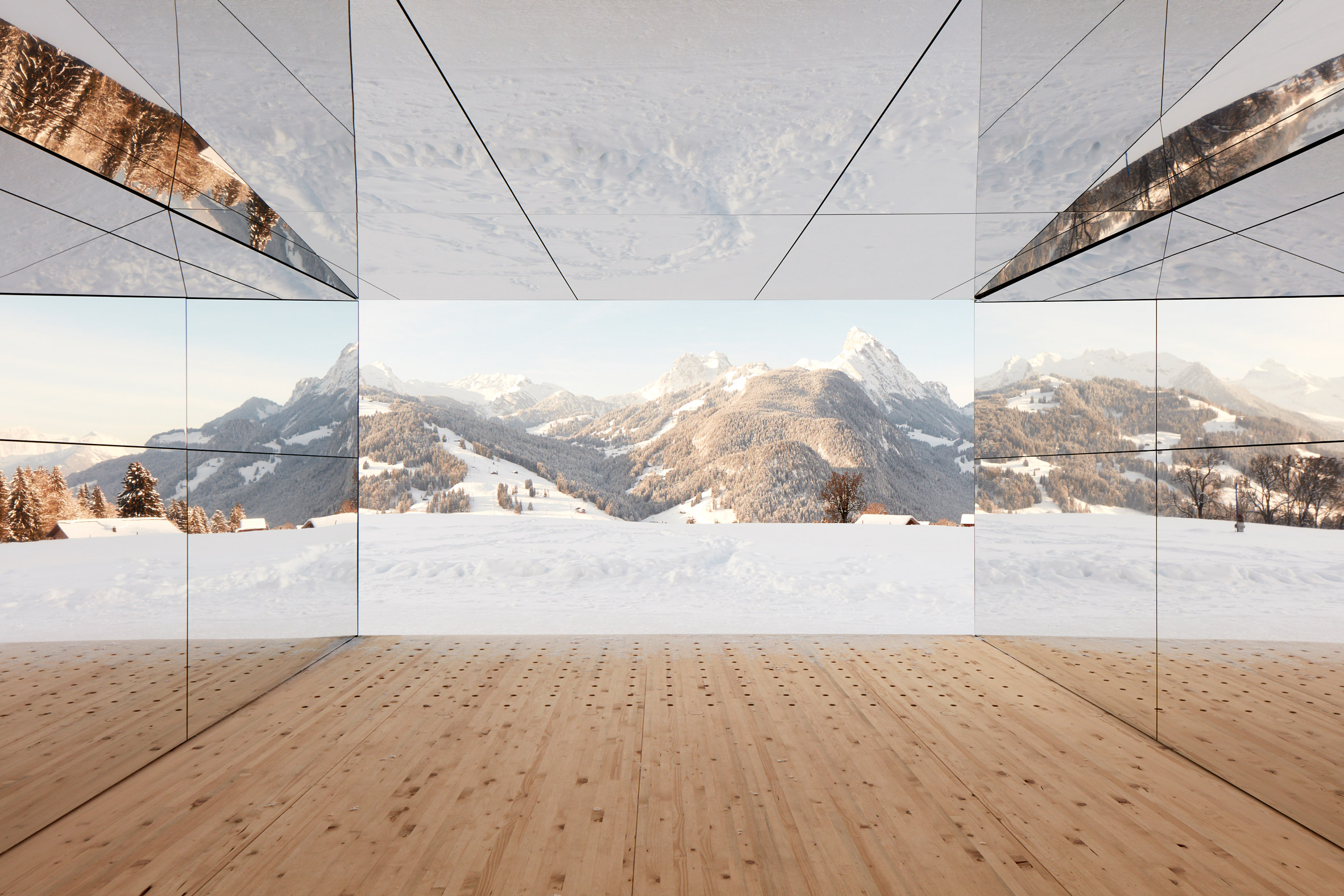 Mirror architecture，Doug Aitken，Mirage Gstaad，