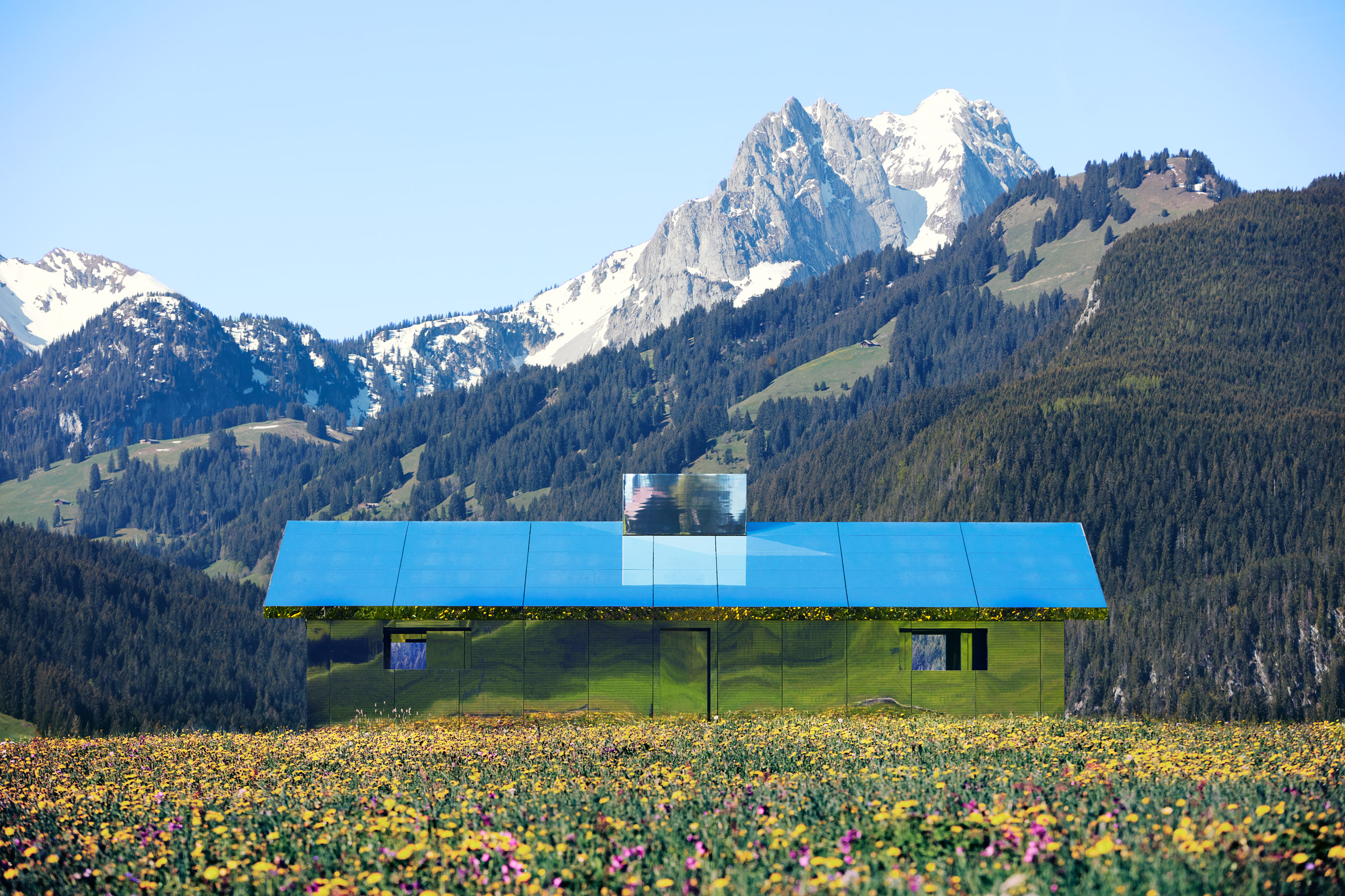 Mirror architecture，Doug Aitken，Mirage Gstaad，