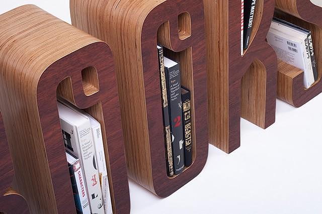 bookshelf，woodiness，furniture，originality，Alphabetic form，