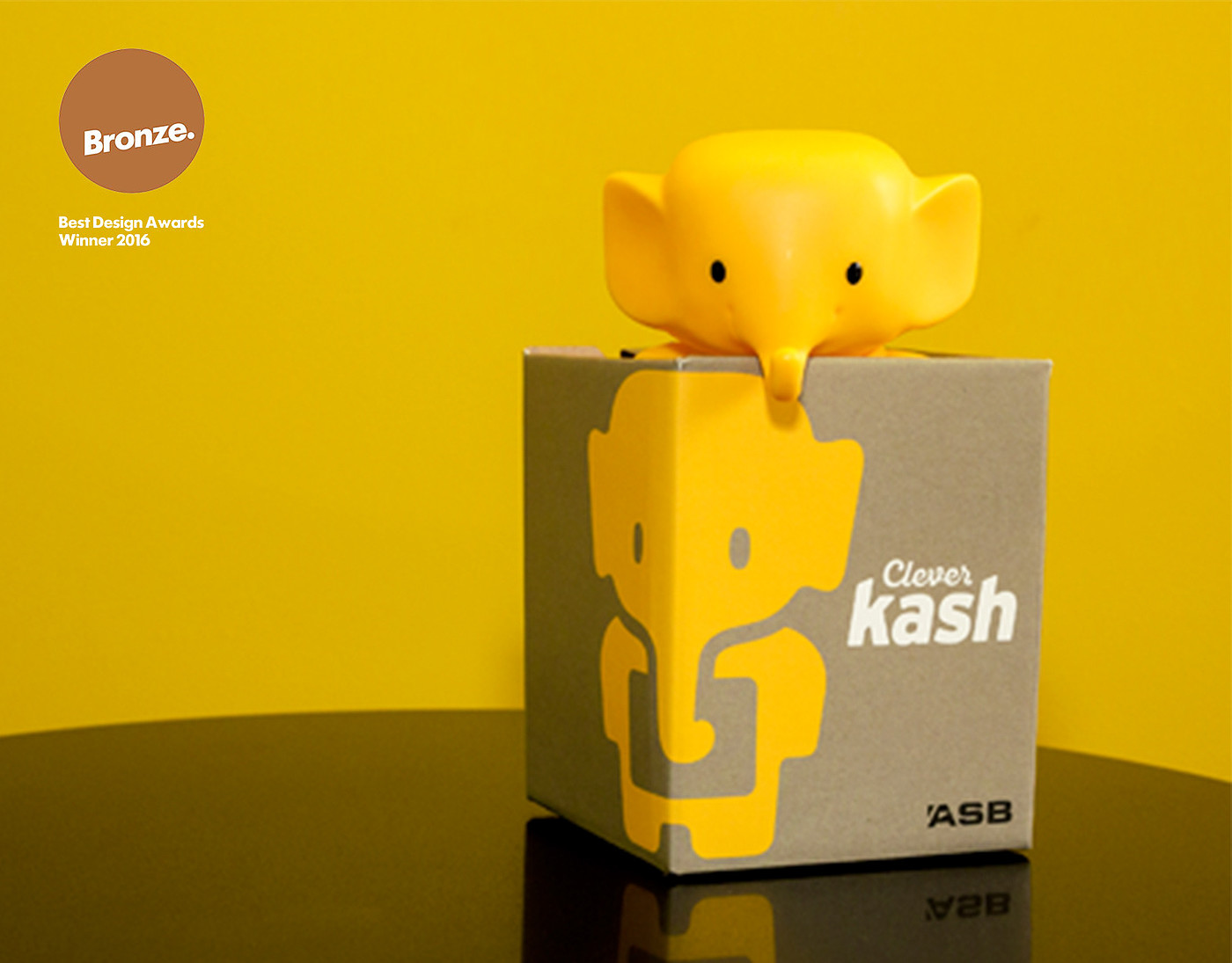 Piggy bank，cash poor，interactive，Electronic cash，