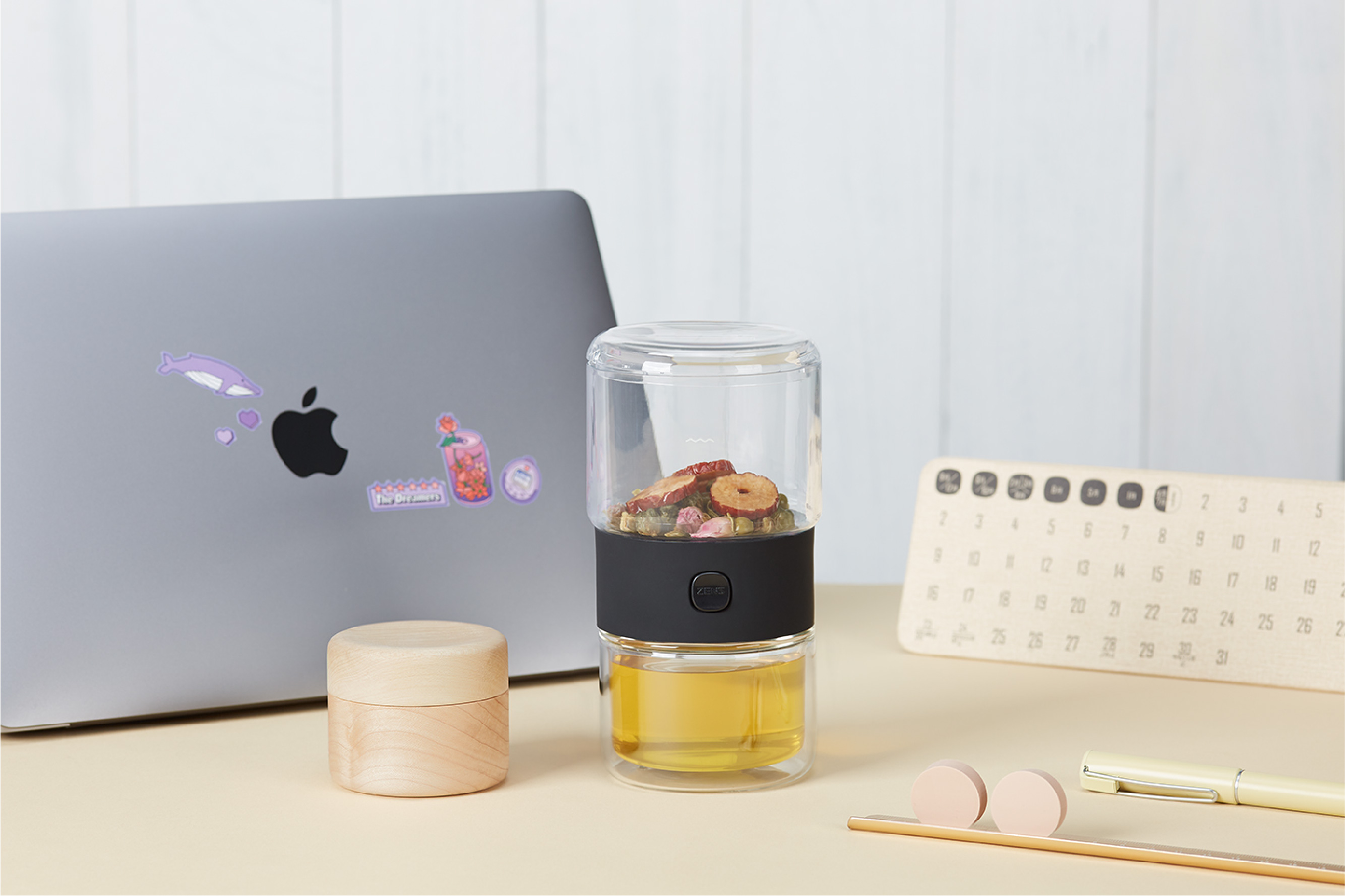 Original product design，Life aesthetics，Original product design，New tea experience，Life aesthetics，Portable travel tea set，New tea experience，Fashion health，Portable travel tea set，Fashion health，