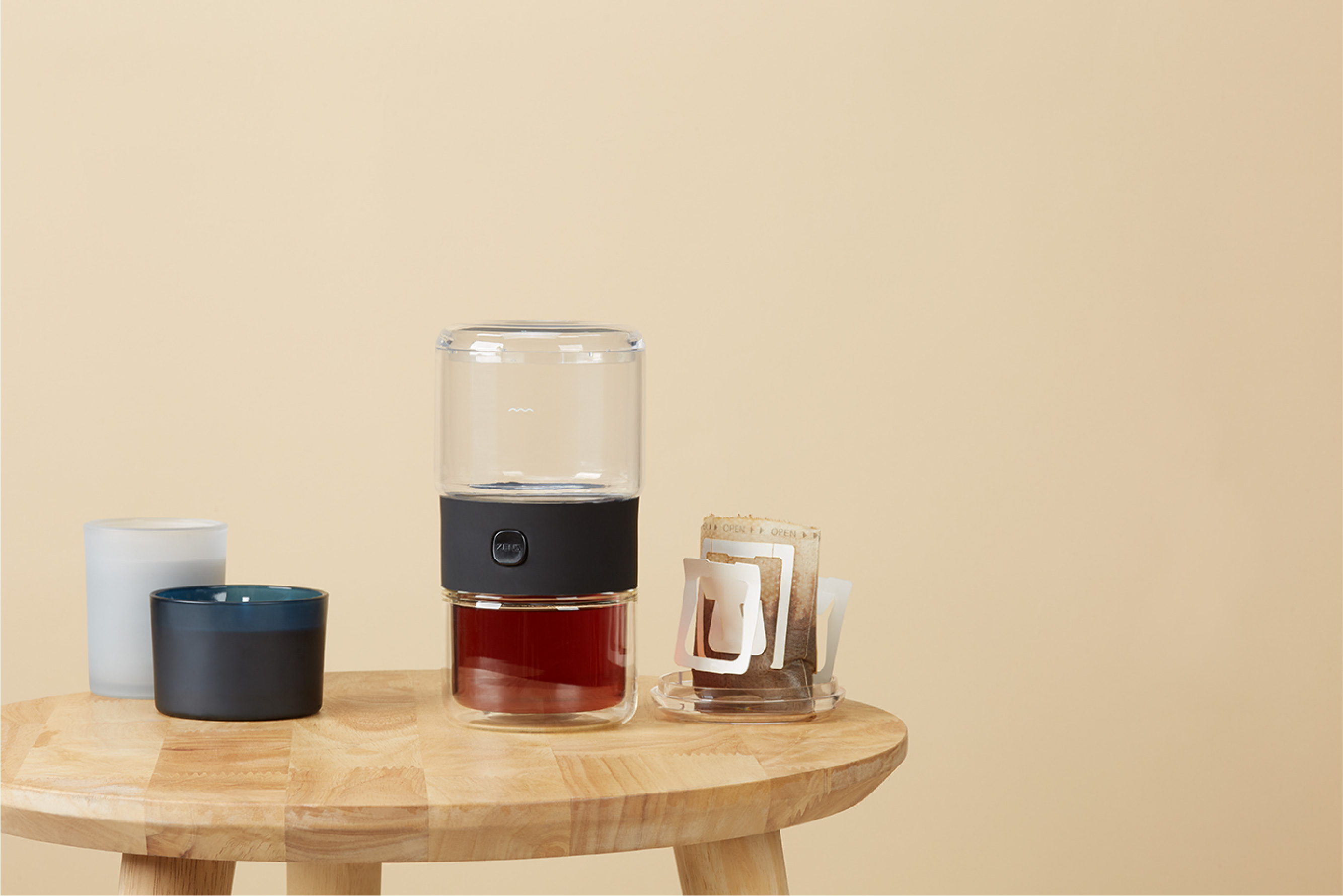 Original product design，Life aesthetics，Original product design，New tea experience，Life aesthetics，Portable travel tea set，New tea experience，Fashion health，Portable travel tea set，Fashion health，