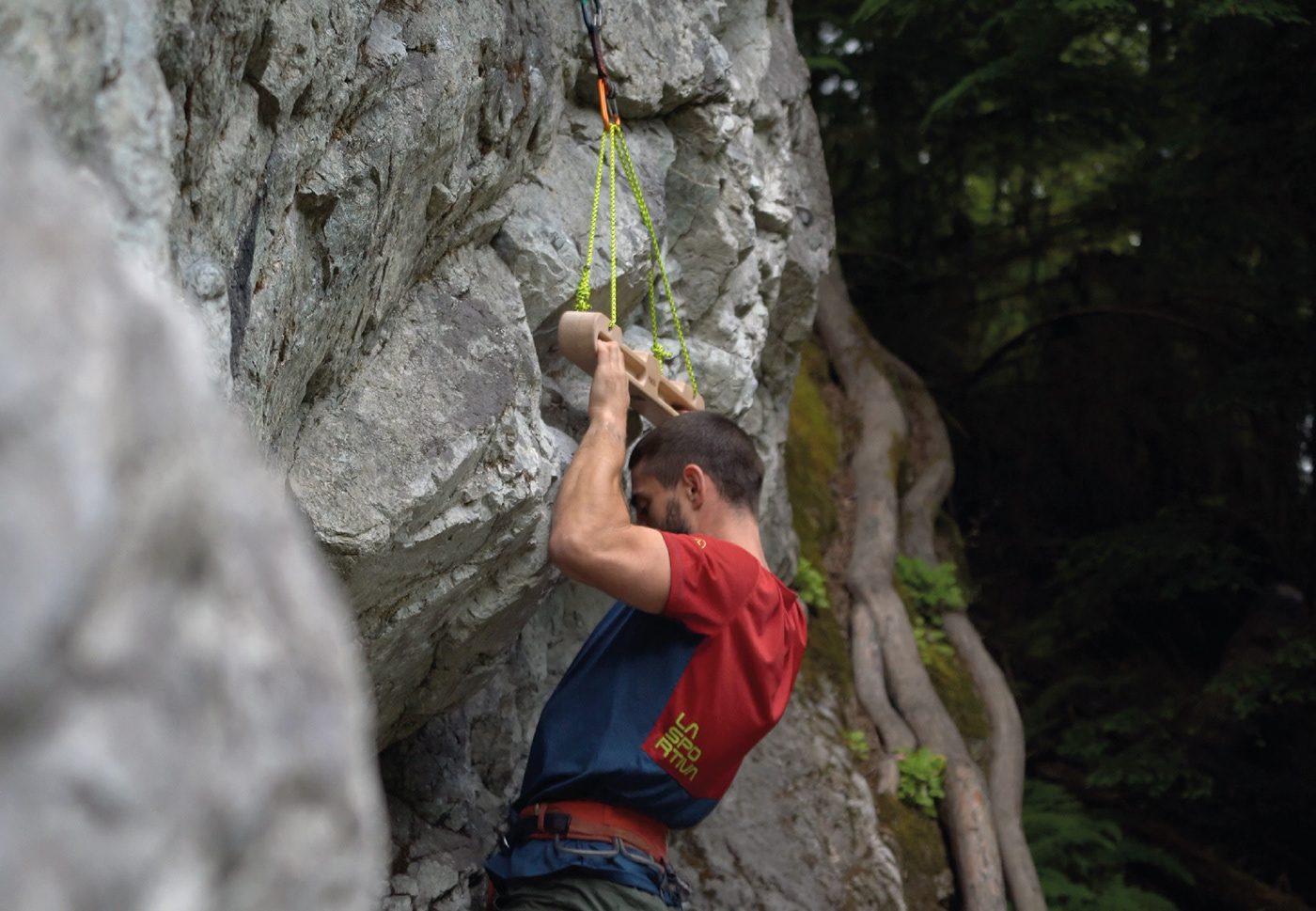 Suspension plate，Rock Climbing，Render，cmf，