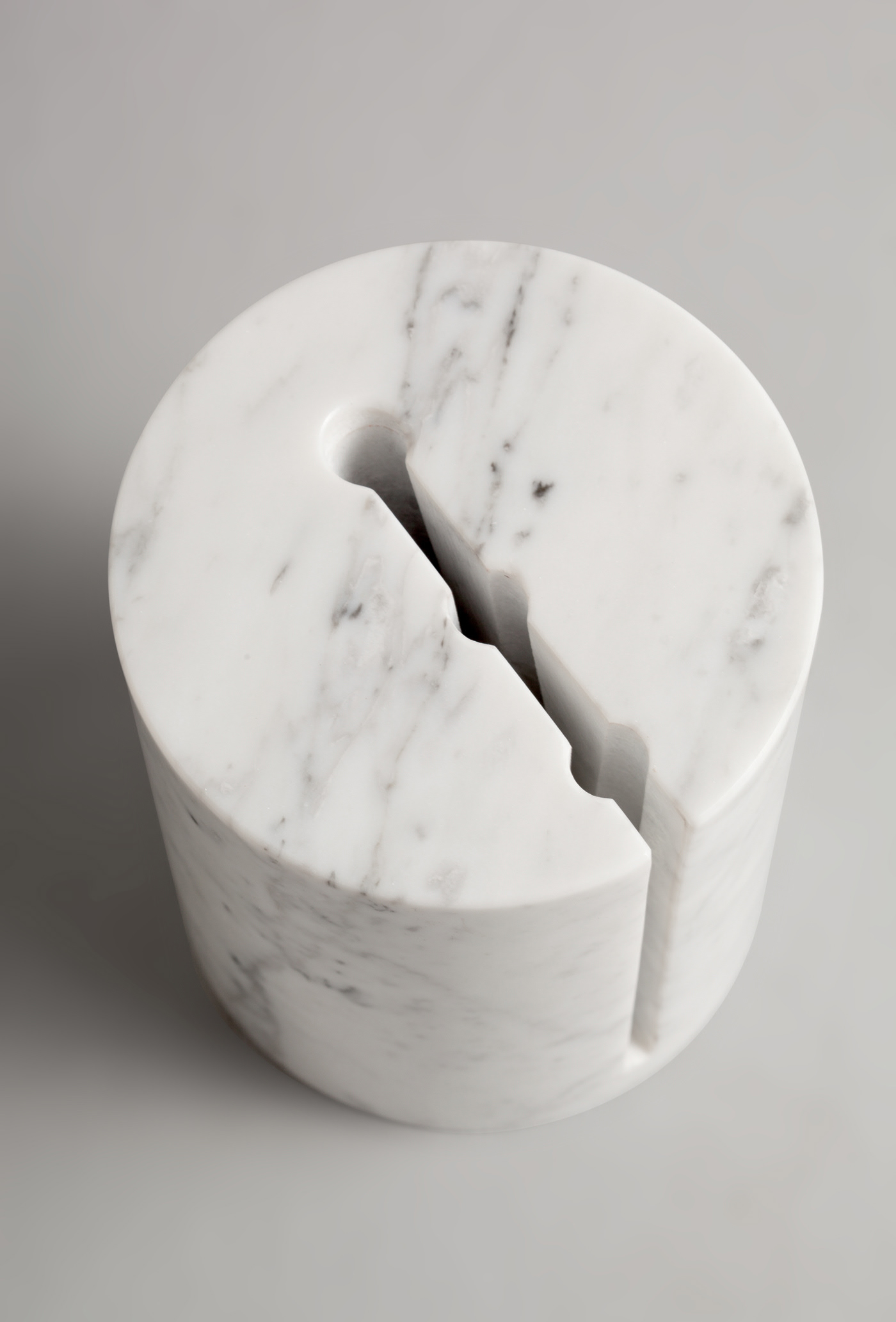 Floor lamp，circular，lighting，Lighting，Jody Lopez aguilo，