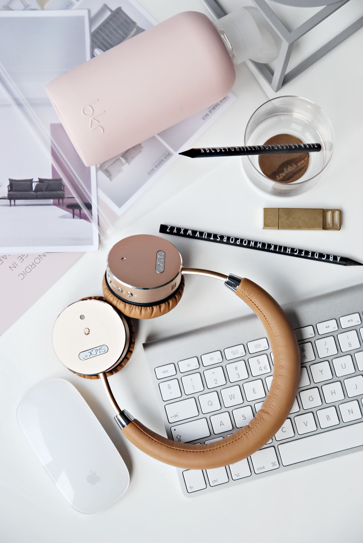 Headphones，Bluetooth headset，Metal earphone，Noise reduction earphone，