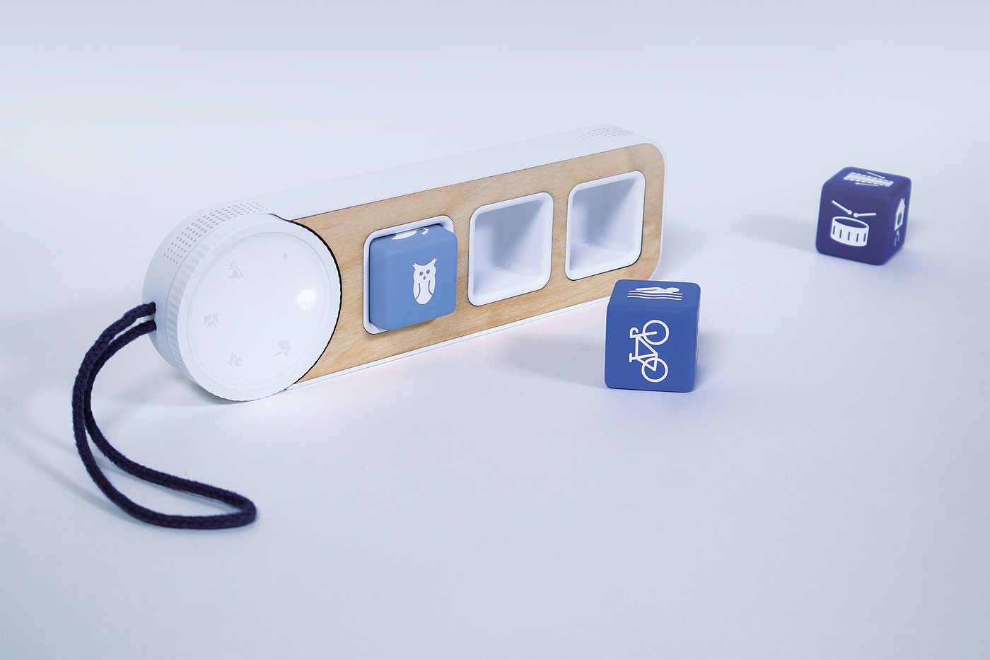 Sound Stories，Children's story machine，2020 red dot design concept award，Early education tools，