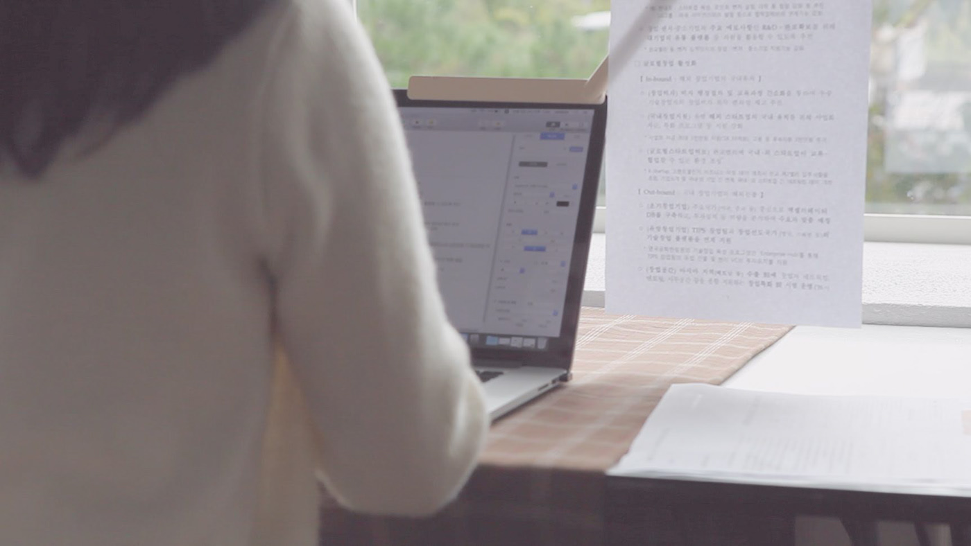 Paper rack，convenient，Simplicity，Notebook computer，