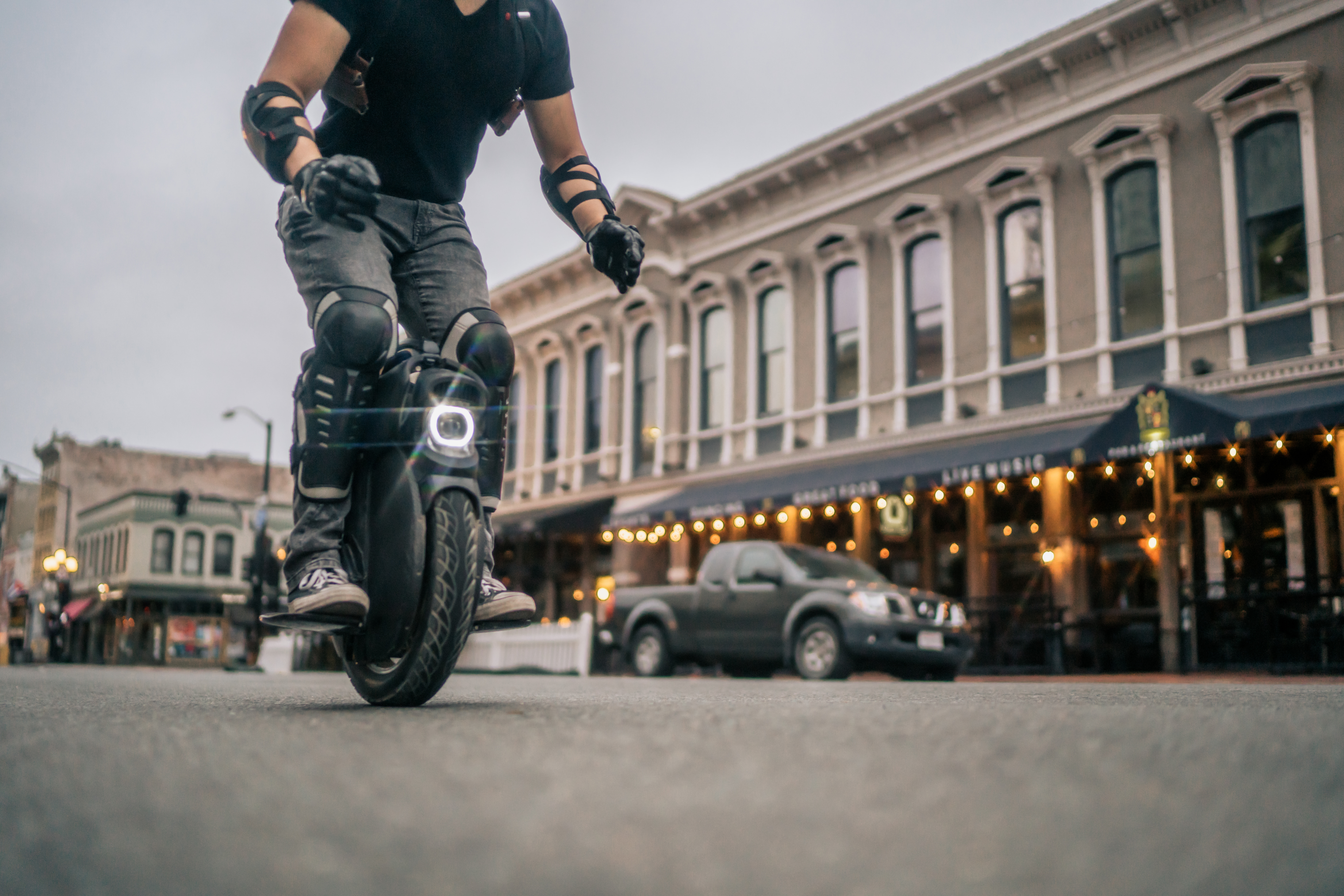 wheelbarrow，Balance car，Enjoy the world，id，shock absorption，