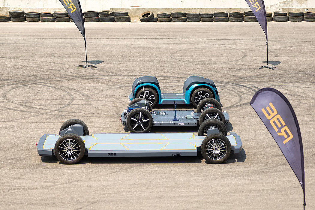 automobile，chassis，platform，