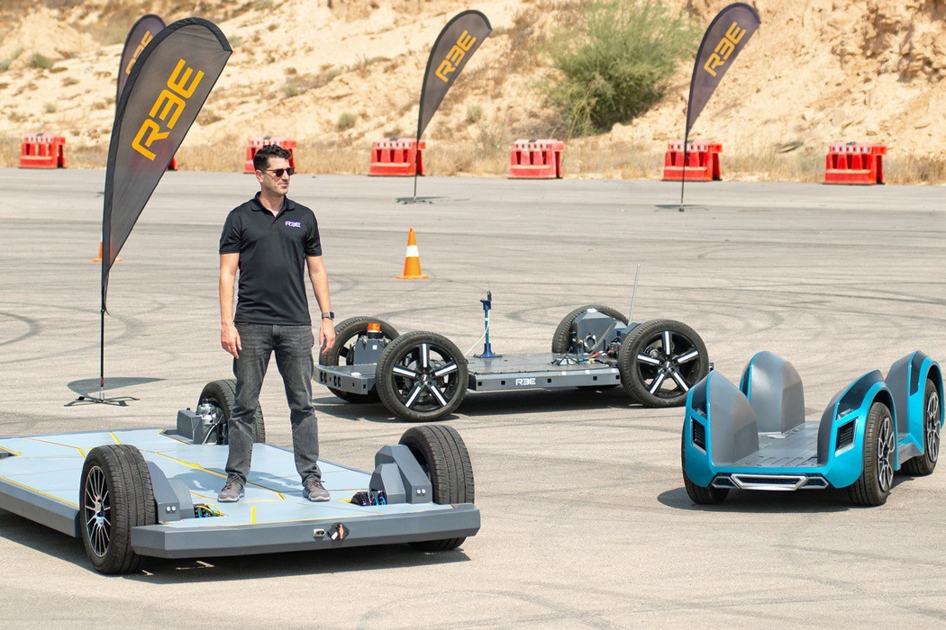 automobile，chassis，platform，