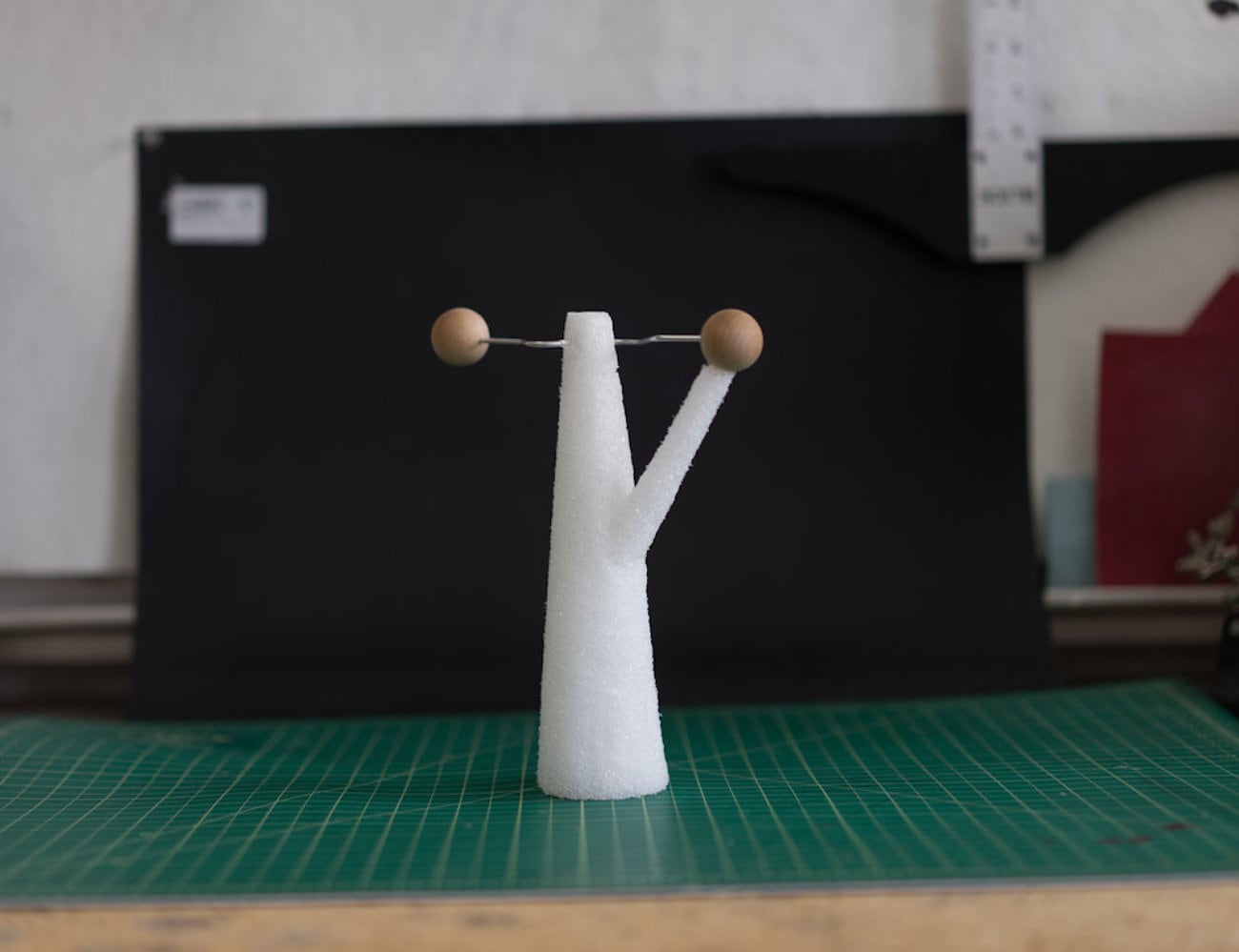 soy sauce，bottle，Seesaw，Artwork，