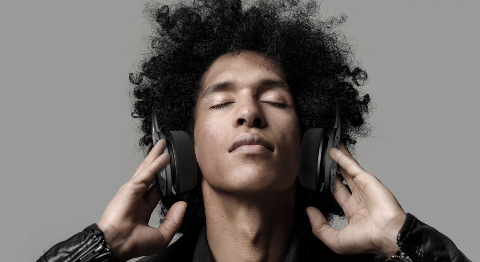 zerothree，industrial design，product design，headset，sound，suit，