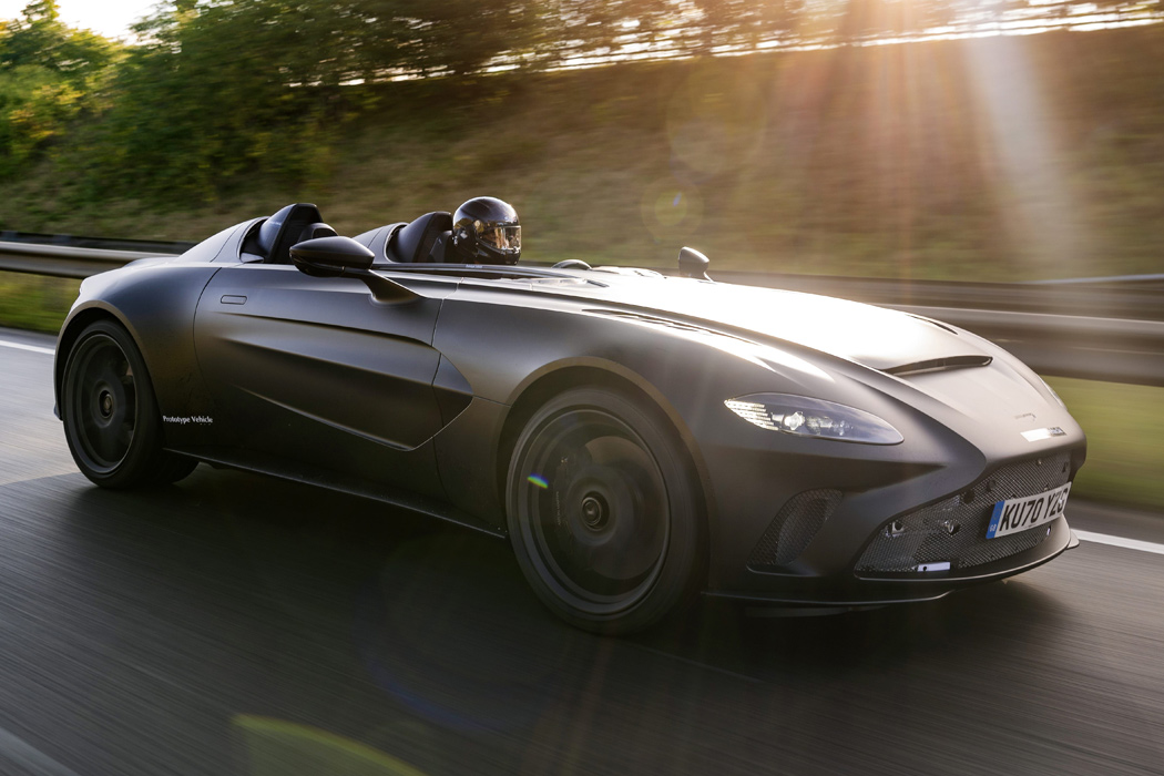 V12，Aston Martin，carbon fibre，