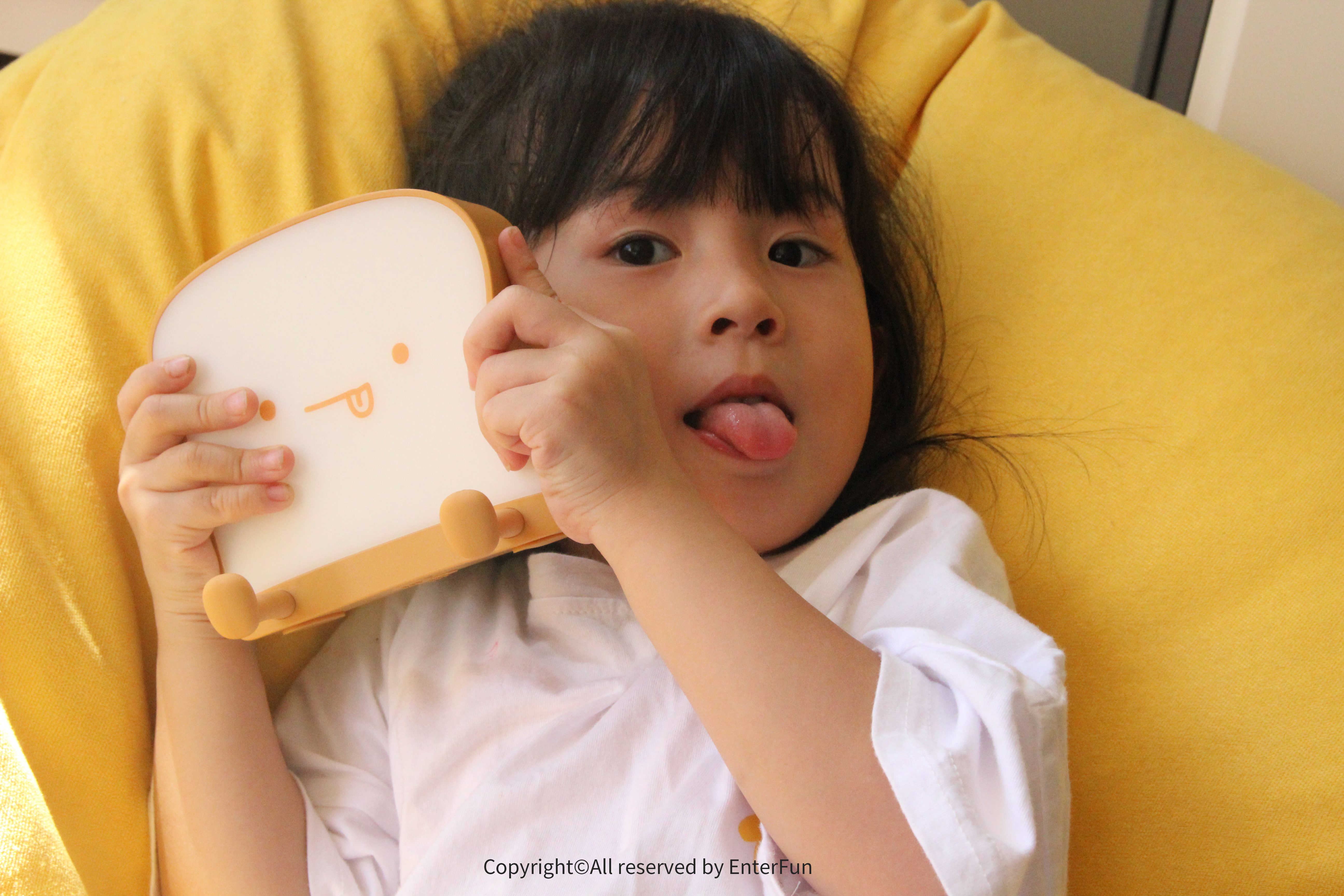 Toast night light，