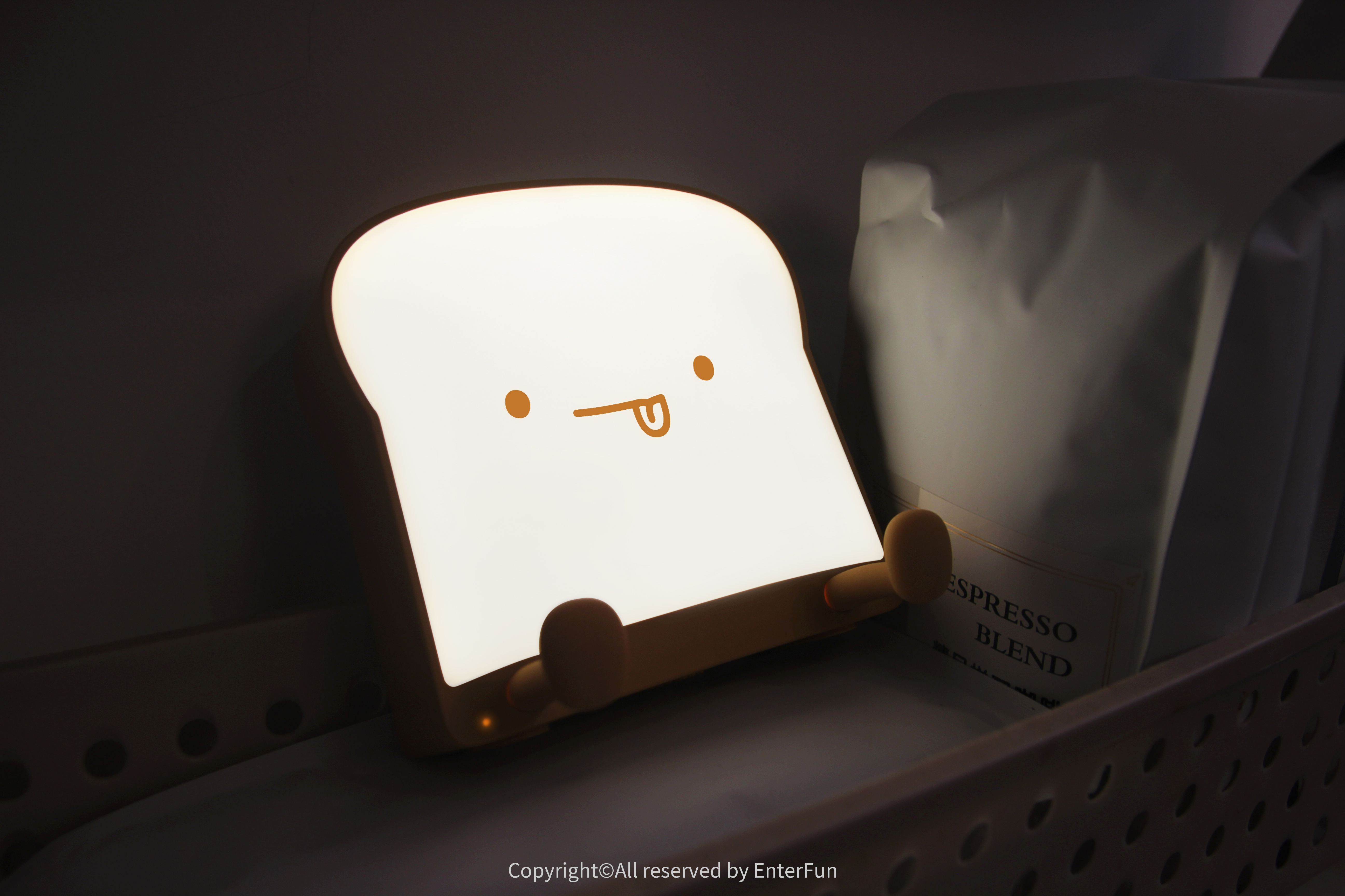 Toast night light，