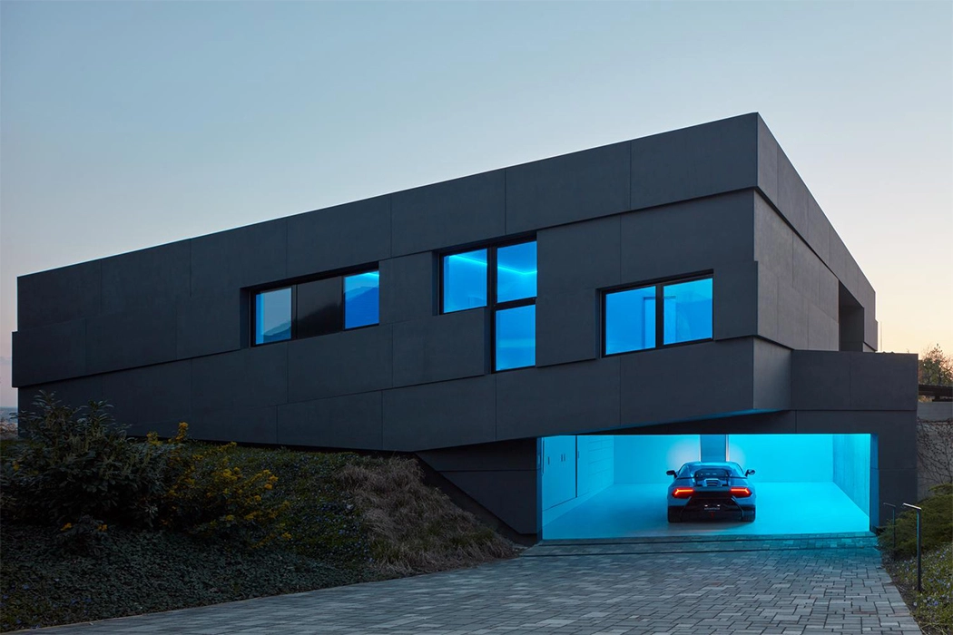 artificial intelligence，Innovative integration of science and technology and human nature，Outstanding technological innovation，environment protection，