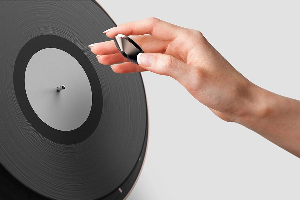 Clock，Record player，Dual function，