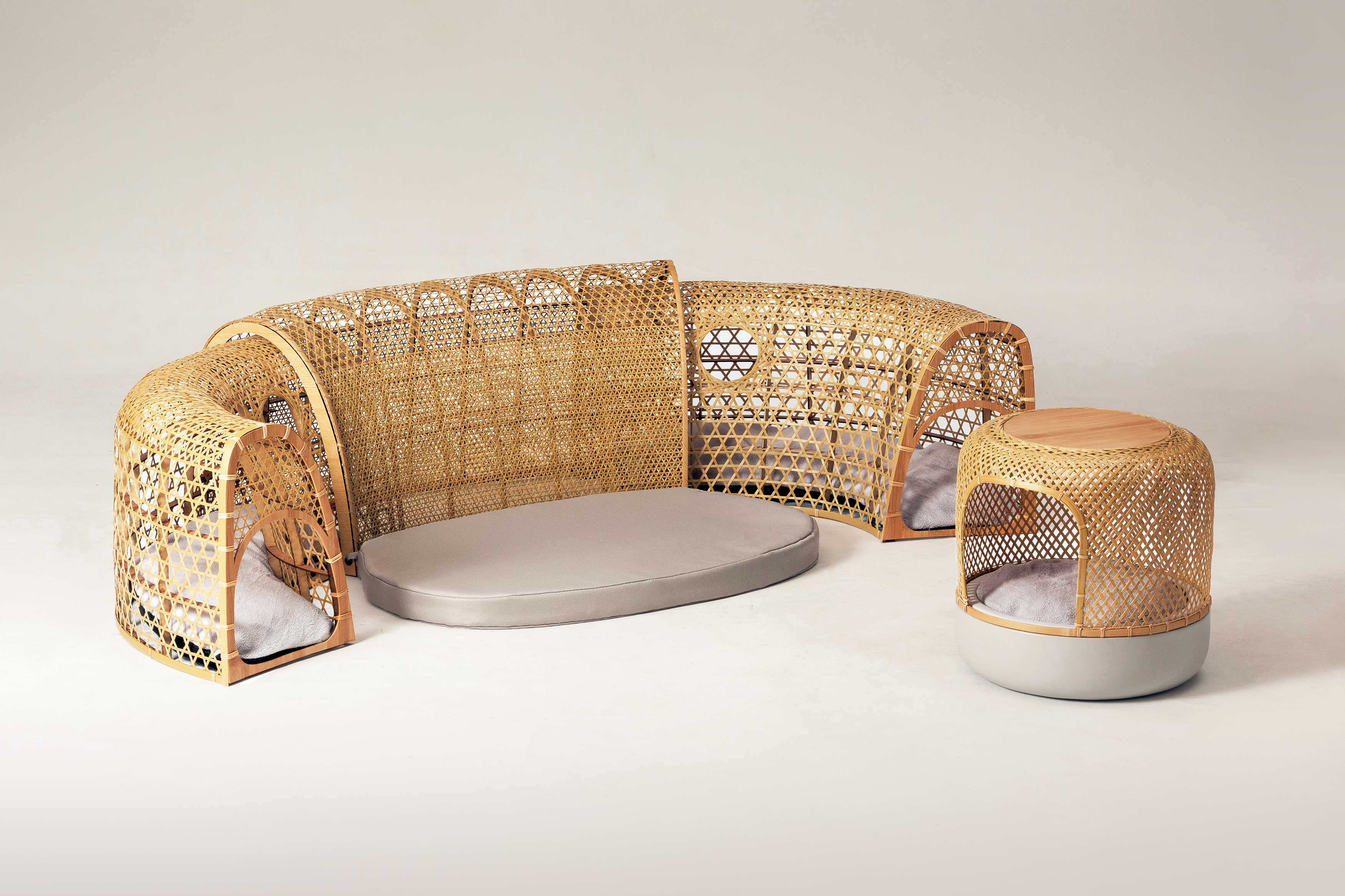 2020 red dot design concept award，Pets，Catyou In A Circle，Cat Furniture，Kitty，Cat tunnel，