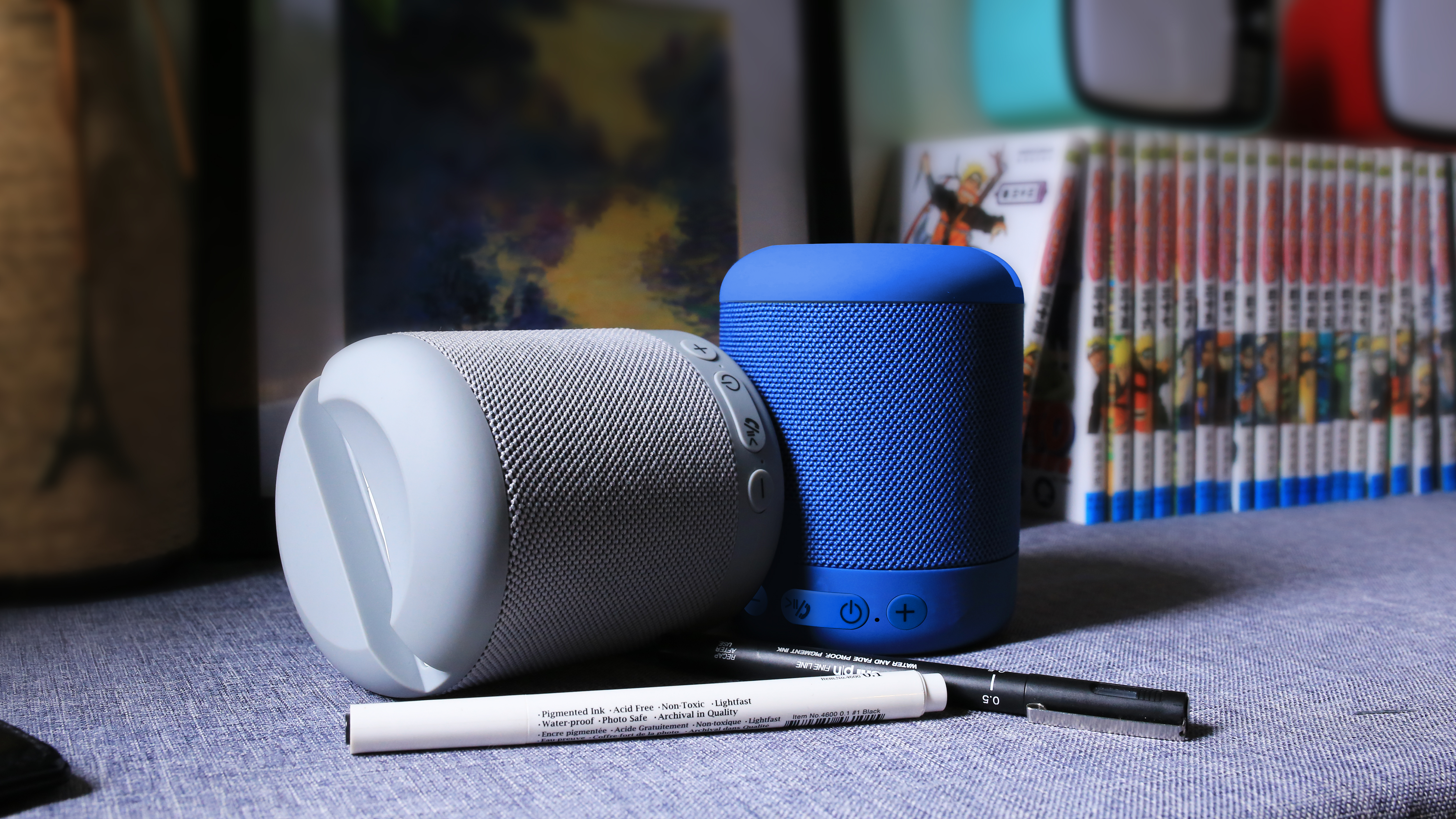 Bluetooth Speaker ，sound，Mobile phone bracket，fabric art，Simplicity，