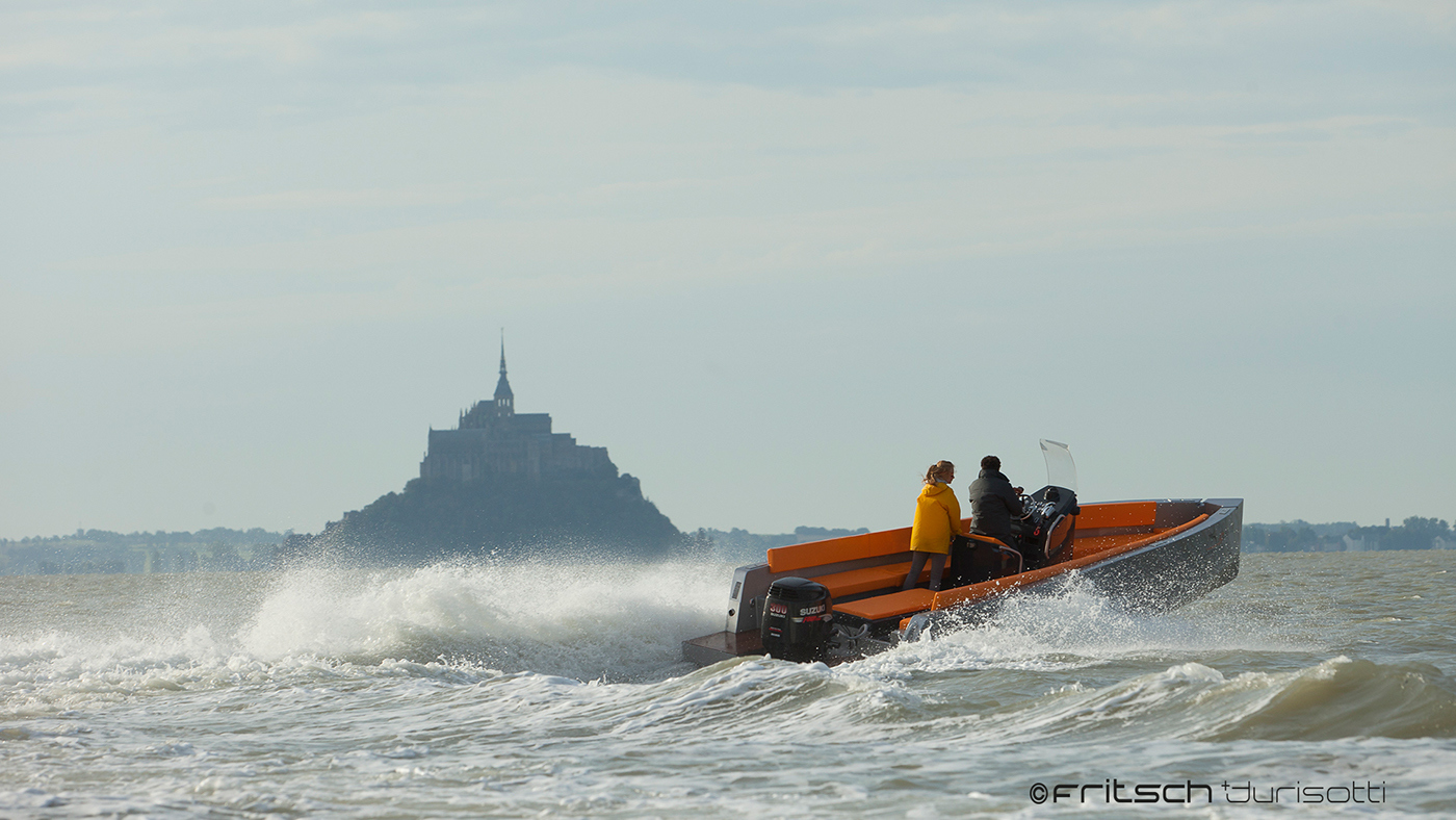 fucking great，Amphibious，Iguana，launch，Ship design，