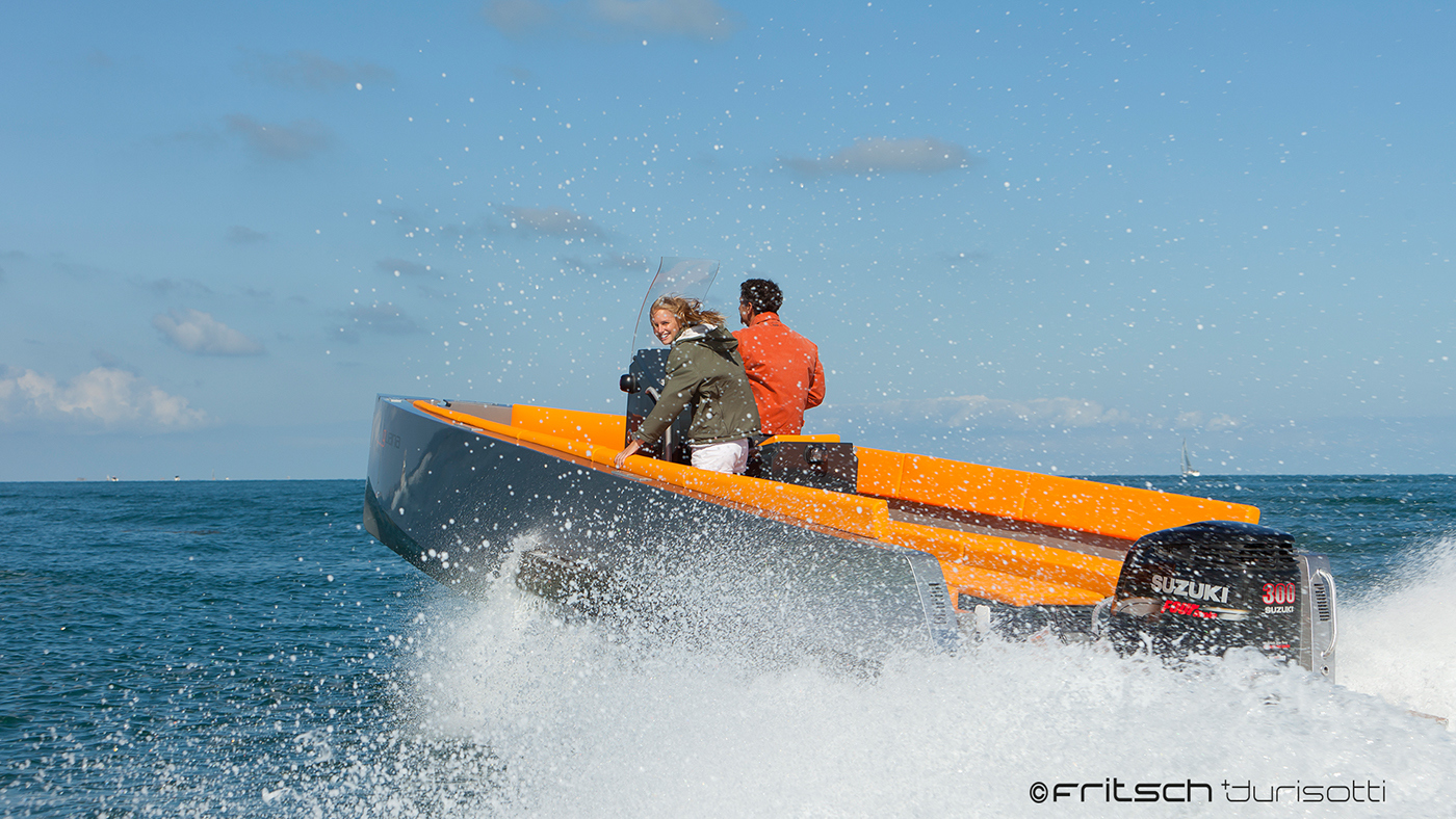 fucking great，Amphibious，Iguana，launch，Ship design，