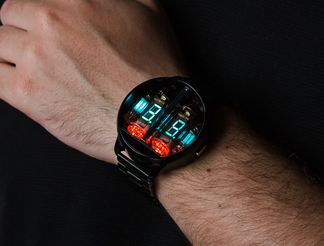 mechanical watch，Wristwatch，black，